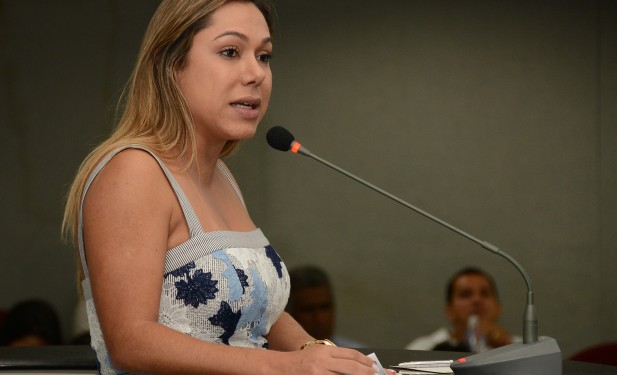Luana Ribeiro parabeniza MPF pela investigação de contrato das 