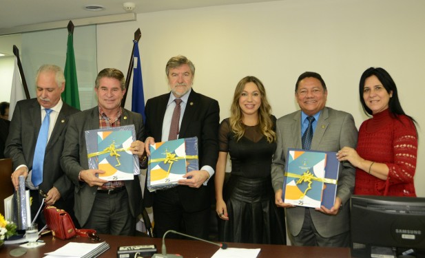 Luana é eleita conselheira fiscal da União de Parlamentares Sul-Americanos e Mercosul