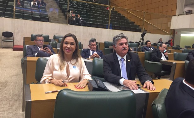 Luana Ribeiro participa em SP de encontro sobre pacto federativo
