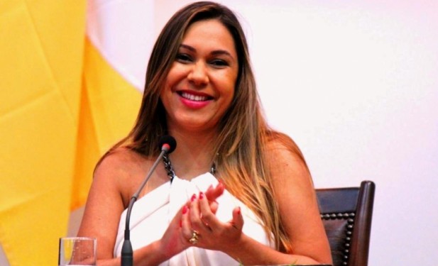 Luana Ribeiro apresenta requerimentos para Tocantínia e Lajeado