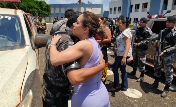 Luana Ribeiro destaca bravura e empenho de policiais que participaram da operação “Hórus Divisa”