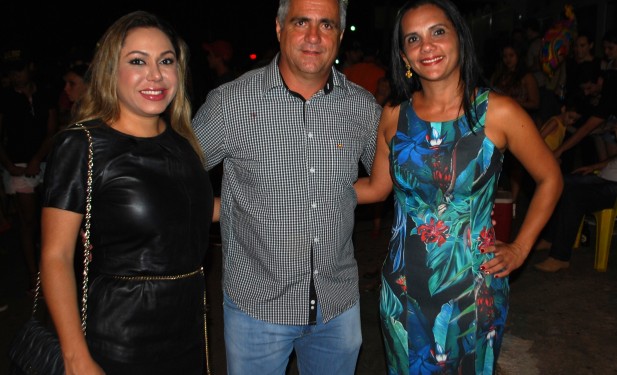 Luana Ribeiro participa das comemorações do aniversário de Lagoa da Confusão