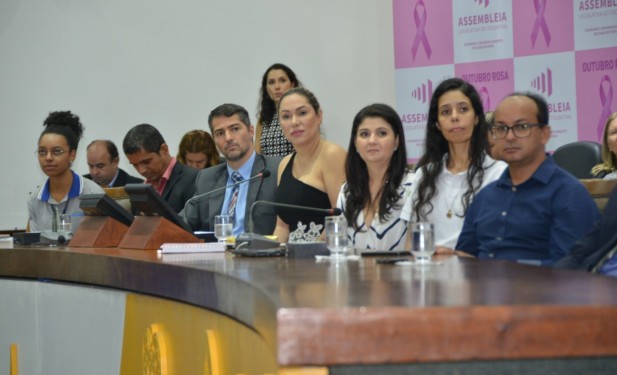 Em audiência pública, deputada Luana Ribeiro defende ações para formação profissional de jovens