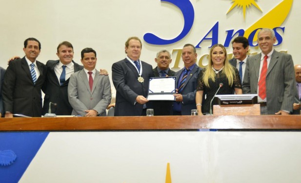 Com 25 homenageados, AL realiza Sessão Solene em comemoração aos 30 anos do Tocantins